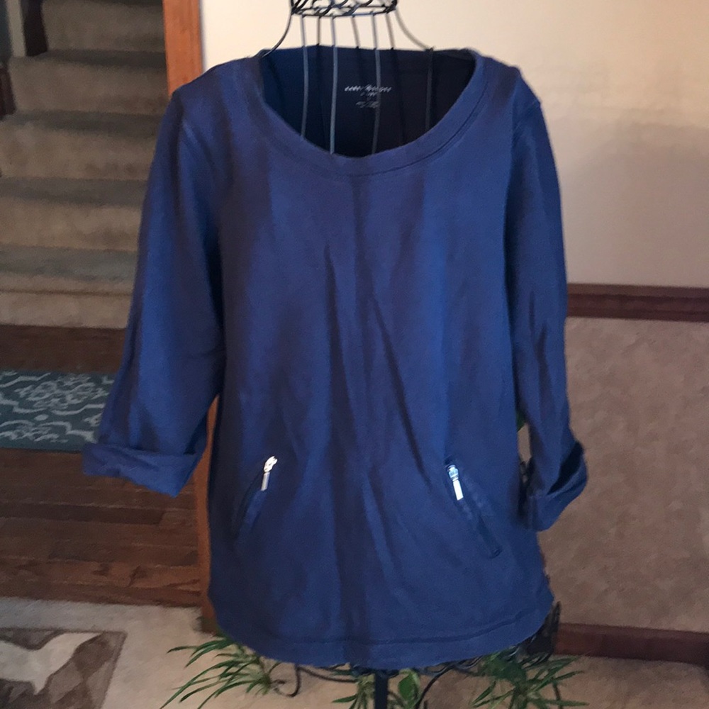 🍭Karen Scott Navy Sweater